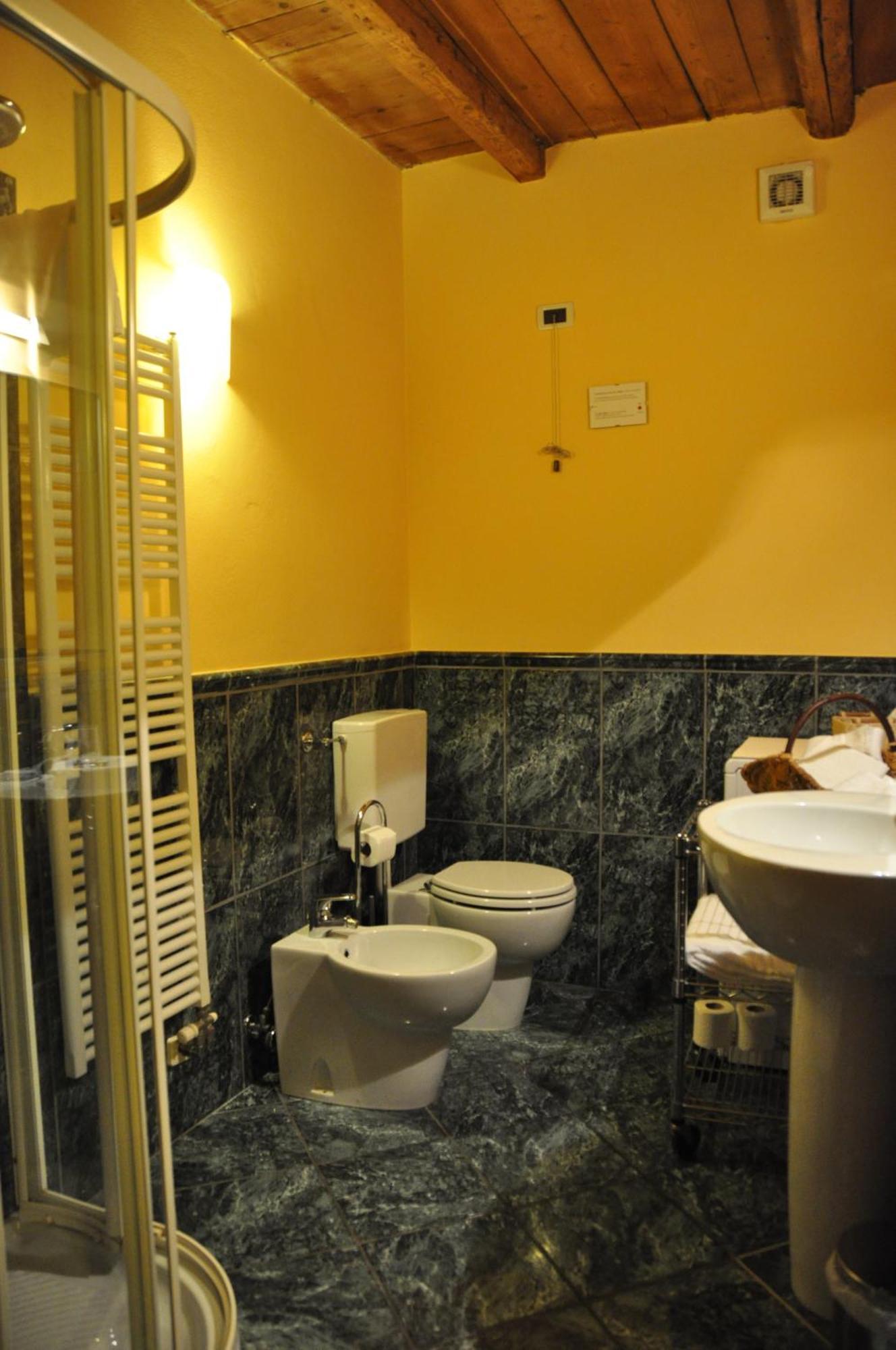 Piazza Nova 3*