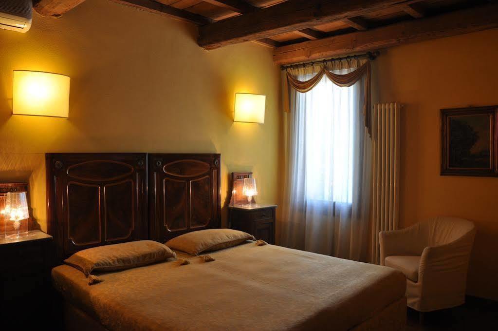 Piazza Nova Bed & Breakfast Ferrara